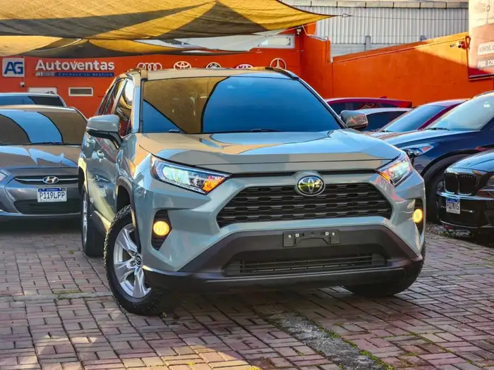 2020 Toyota RAV4 — 3