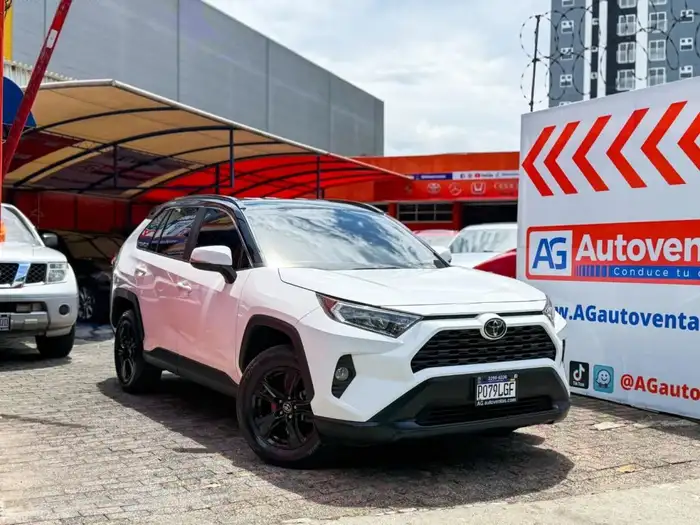 2021 Toyota RAV4 — 3
