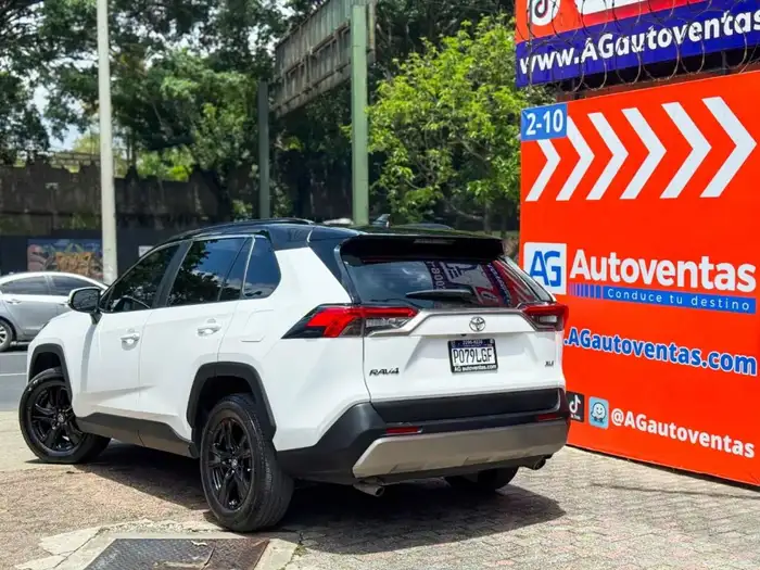 2021 Toyota RAV4 — 4