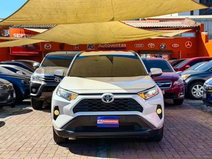 2022 Toyota RAV4 — 1