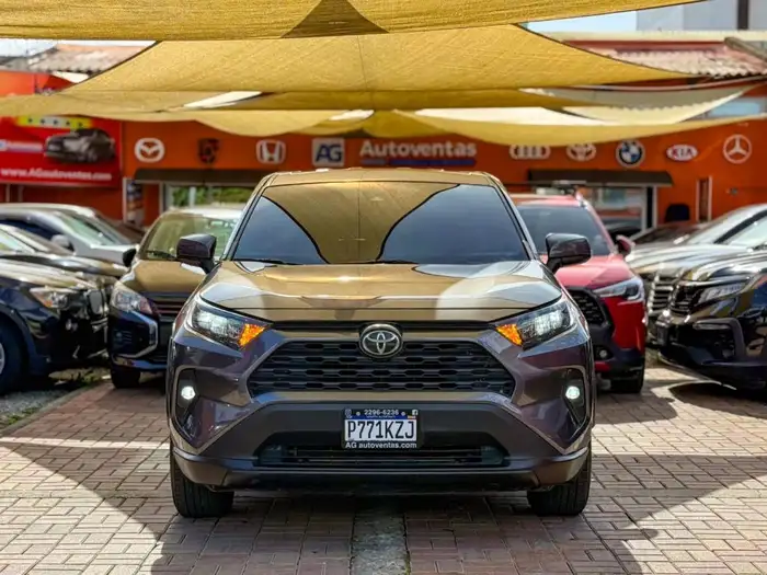 2022 Toyota RAV4 — 1