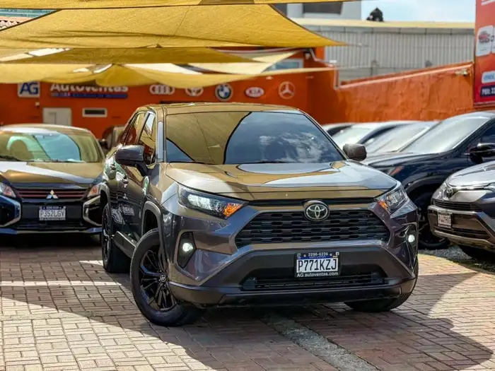 2022 Toyota RAV4 — 3