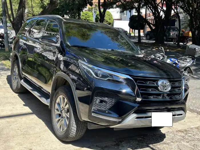 2023 Toyota Fortuner — 1