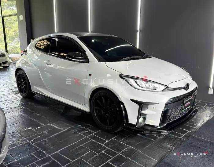 2021 Toyota Yaris — 1