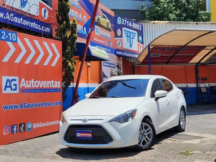 2018 Toyota Yaris — 1