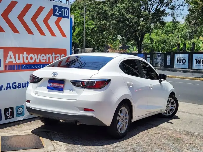 2018 Toyota Yaris — 4