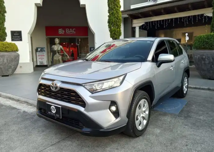 2023 Toyota RAV4 — 1