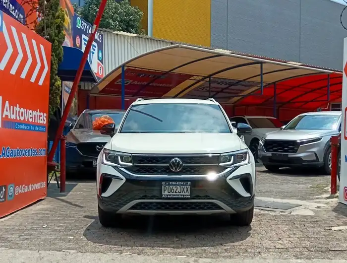 2022 Volkswagen Taos — 2