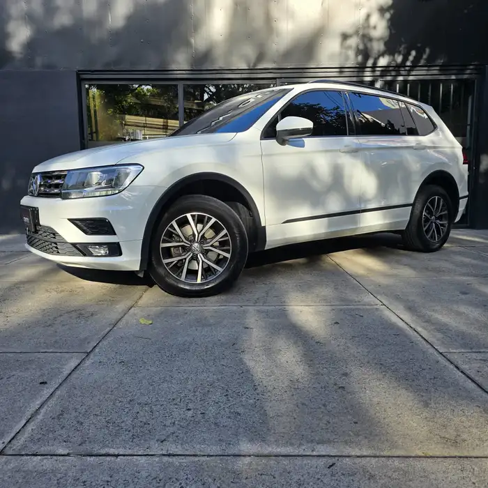 2021 Volkswagen Tiguan — 1