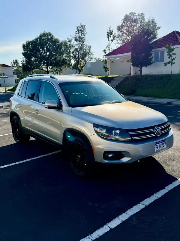 2013 Volkswagen Tiguan — 1
