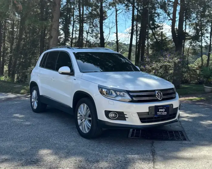 2016 Volkswagen Tiguan RLINE — 1