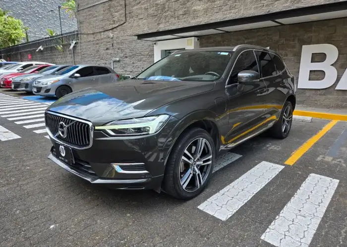 2018 Volvo XC60 — 1